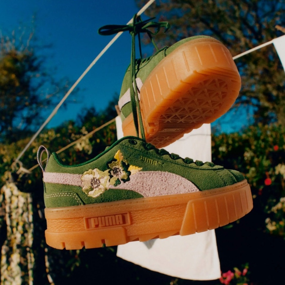 Puma x Liberty embroidered leather sneakers size 7